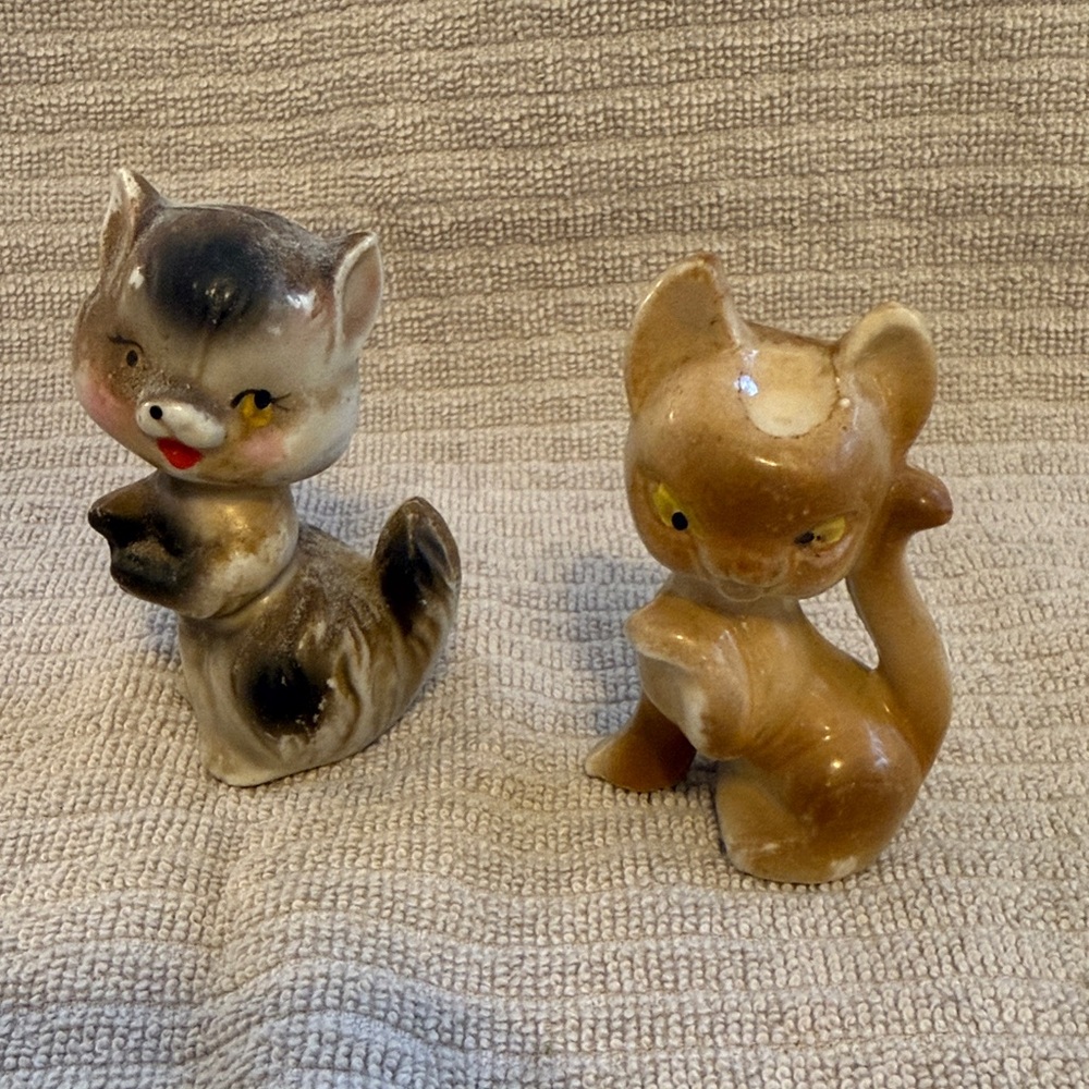 Charming vintage Brown and Gray porcelain Cat Figurines. Made in Japan
